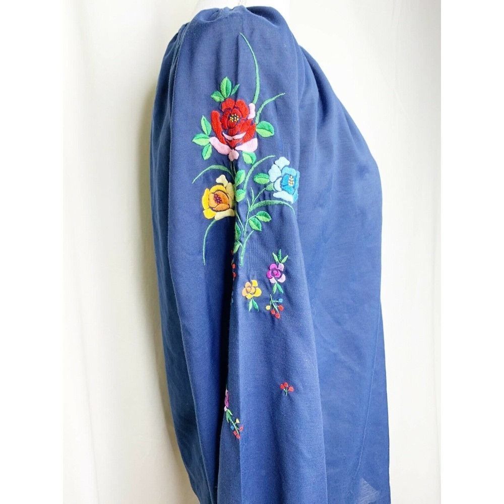 Vtg Hand Embroidered Floral Peasant Top Rich Blue - Picture 3 of 8